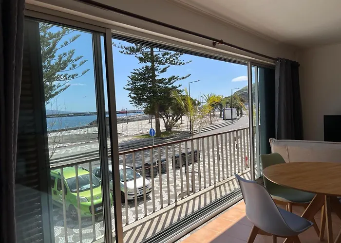 Estudio Frente Mar * Horta (Azores)