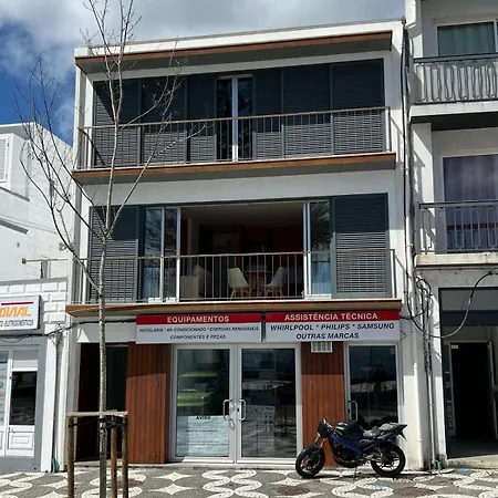 Estudio Frente Mar Horta (Azores)