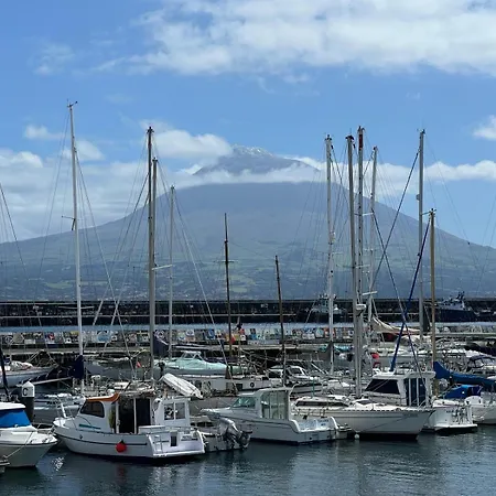 Estudio Frente Mar * Horta (Azores)