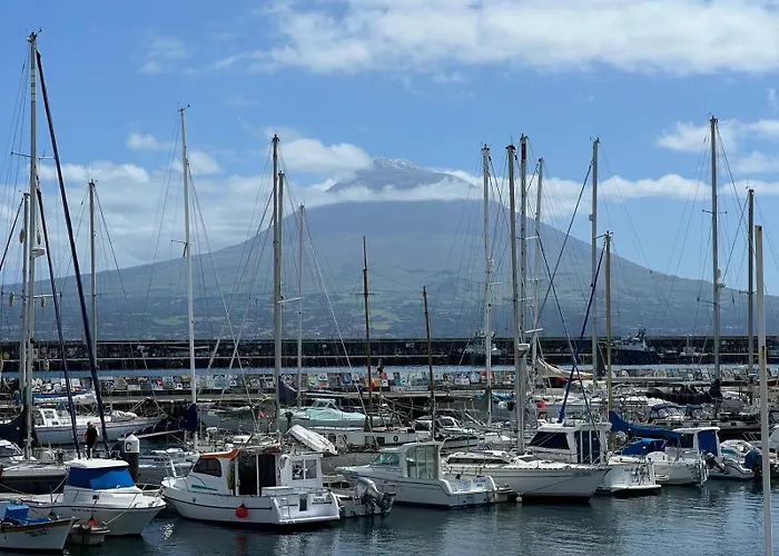 Estudio Frente Mar * Horta (Azores)